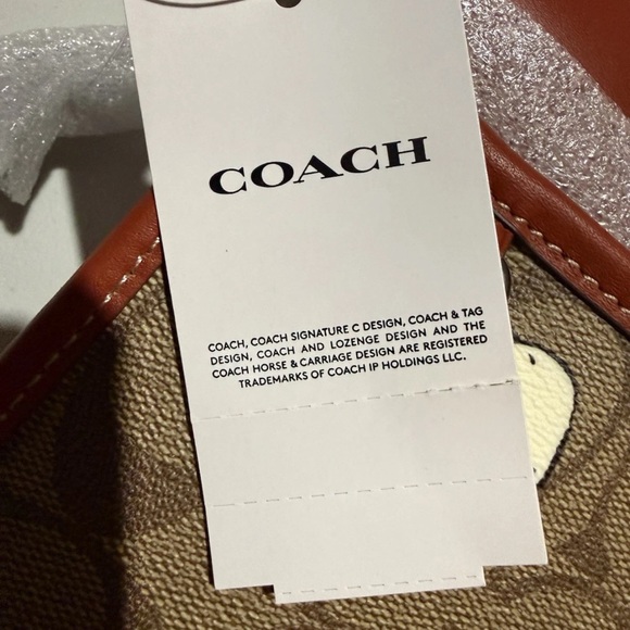 Coach X Peanuts Heritage Convertible Crossbody with Snoopy and Woodstock - Picture 10 of 10